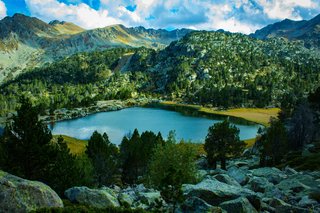 Het indrukwekkende landschap van Andorra genesteld in de Pyreneeën