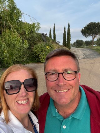 Authentieke expat-lifestyle in Zuid-Frankrijk, met lokale markten, langzaam leven en cultureel onderdompelen in de zonnige Occitanïe-regio.