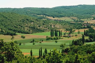 Grond te koop in Occitanië, Frankrijk, met open uitzicht over het platteland en ontwikkelingspotentieel voor buitenlandse kopers Grond te koop in Occitanië, Frankrijk, met open uitzicht over het platteland en ontwikkelingspotentieel voor buitenlandse kopers